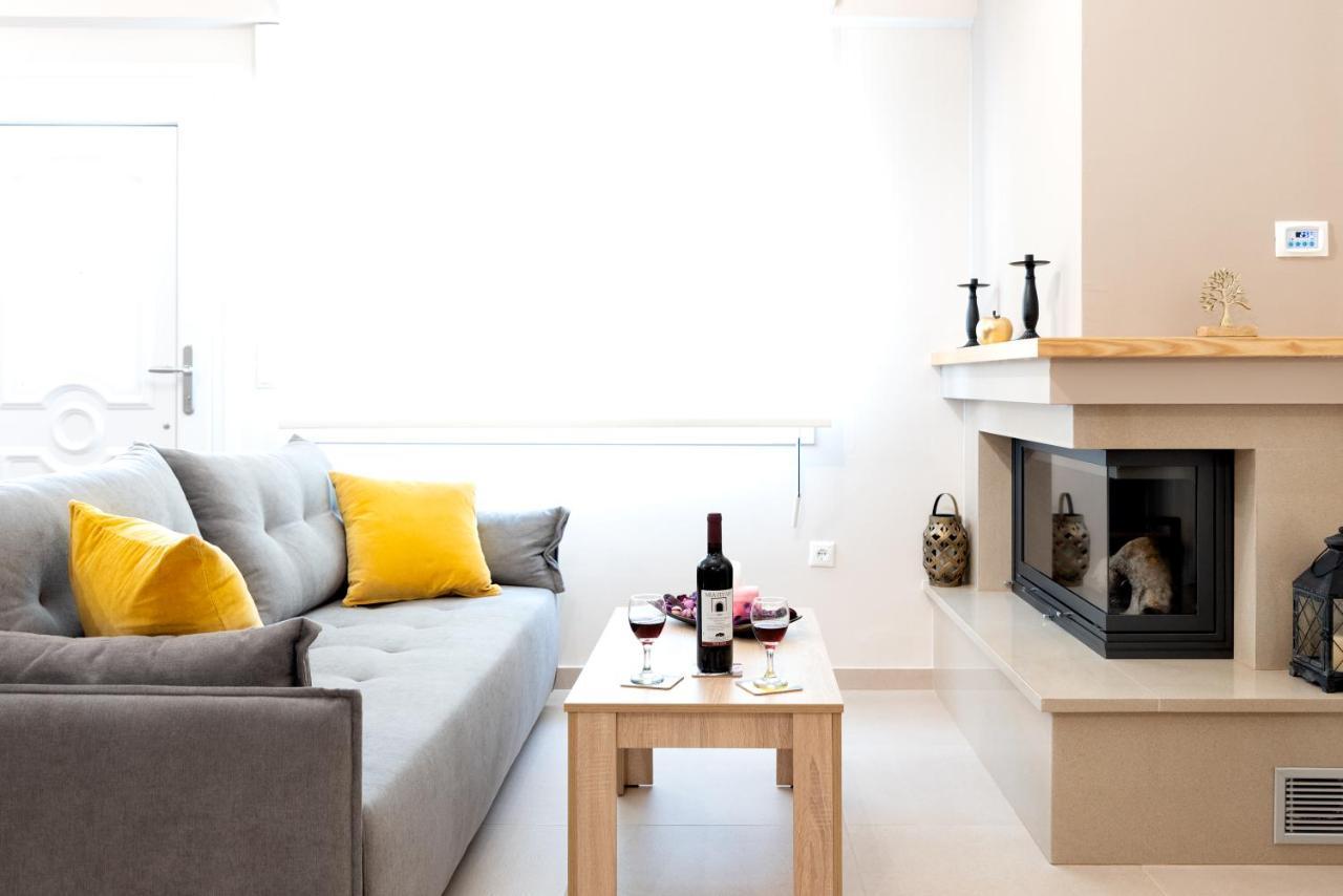 Afroditi'S Delux Apartment Monemvasía Exteriör bild